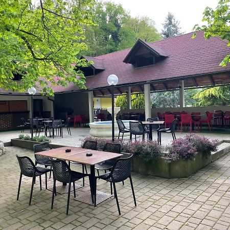 Gostisce Senica Senovo Exterior photo